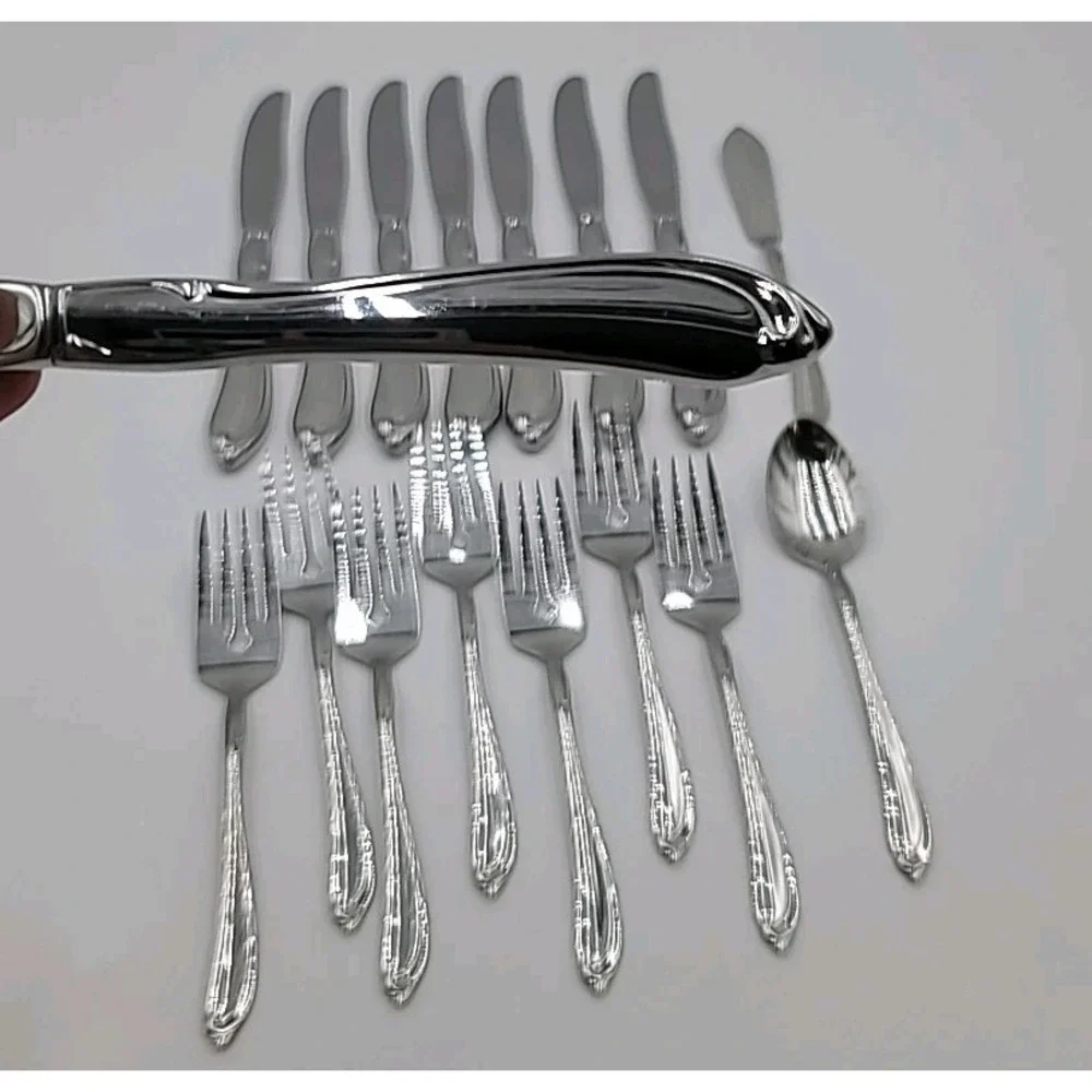 17pcs Oneida Oneidacraft Deluxe SHASTA Stainless‎ Flatware Knives Forks Spoon